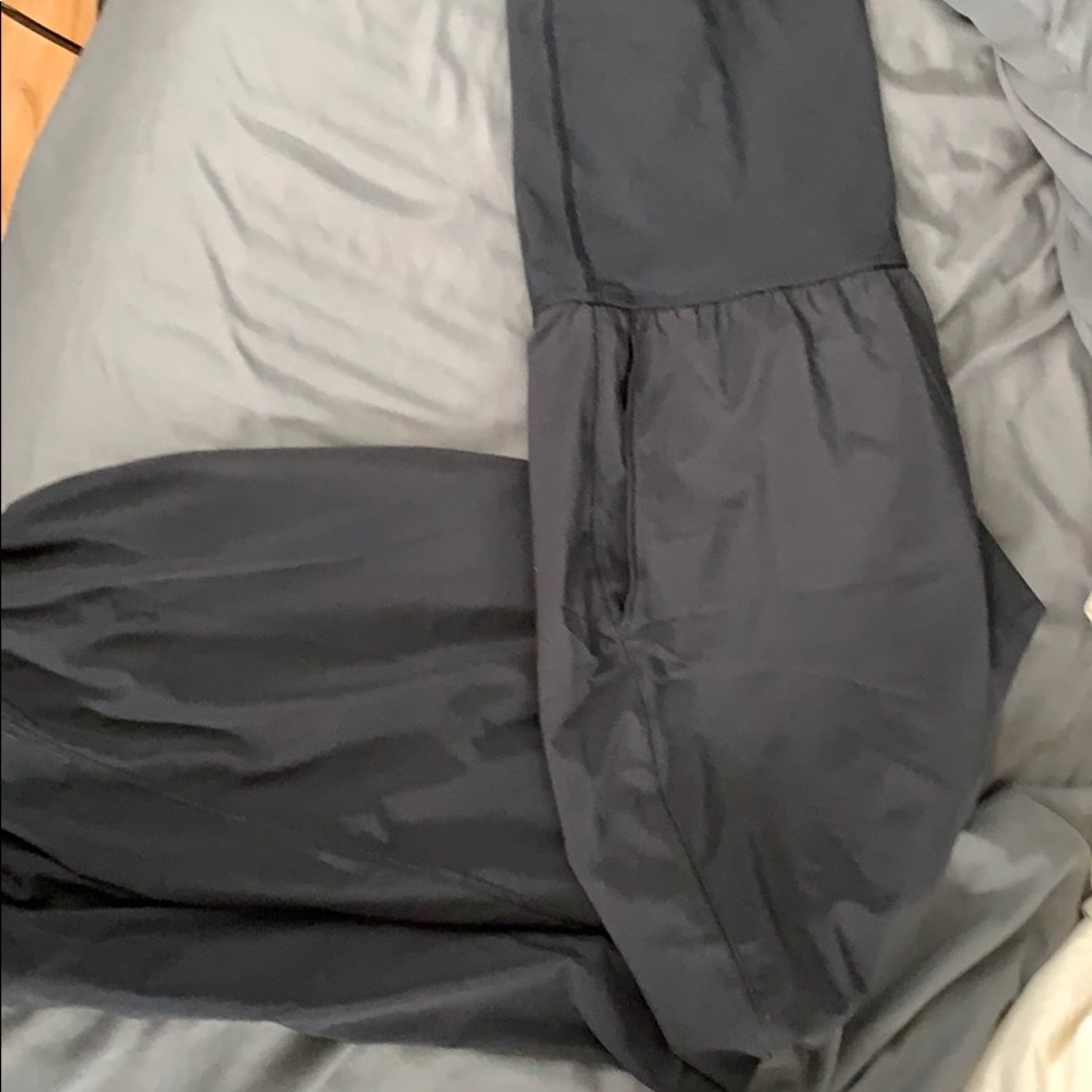 EUC lululemon Capri pants